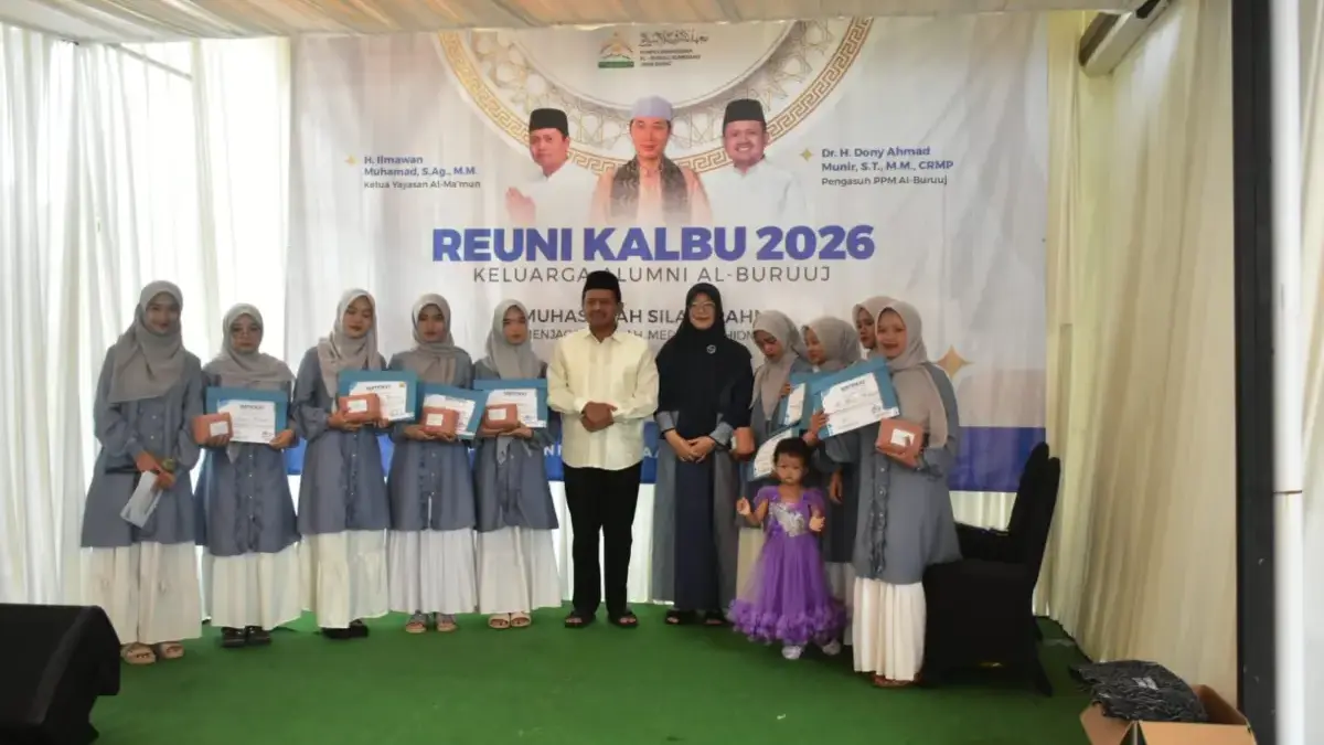 Bupati Sumedang Dony Ahmad Munir menghadiri kegiatan Reuni Alumni Pondok Pesantren Mahasiswa (PPM) Al Buruj ya