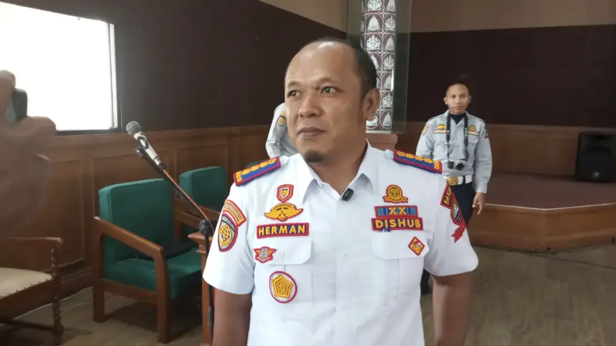 Ratusan PJU Siap Terangi Sepanjang Jalan di Sumedang, Kadishub: Jatinangor Prioritas Pemerintah Kabupaten Sumedang melalui Dinas Perhubungan (Dishub) tengah menggenjot penyediaan penerangan jalan