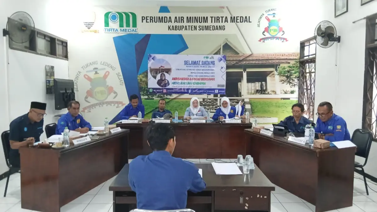 Sebanyak 26 peserta yang sebelumnya lolos tes tulis,  kini mengikuti uji pemaparan makalah dan wawancara pada
