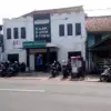 Gedung Klinik Pratama Dano jalan Prabu Tadjimalela Sumedang 