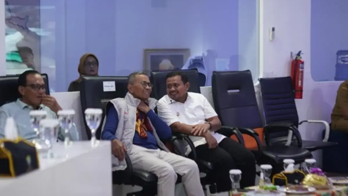 Dahlan Iskan Puji Reformasi Birokrasi Sumedang: Laporan Pemerintahan Bisa Dipantau Setiap Hari Dahlan Iskan