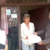Pemdes Mekarjaya Salurkan BLTDD secara Jemput Bola