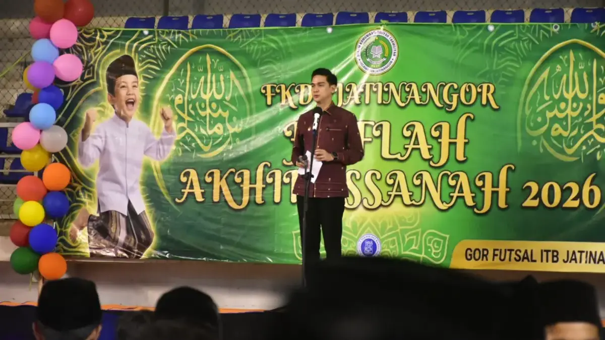 Wabup Fajar Tegaskan Stop Bullying, Santri Harus Jadi Pelopor Kebaikan Wabup Fajar Tegaskan Stop Bullying, Santri Harus Jadi Pelopor Kebaikan