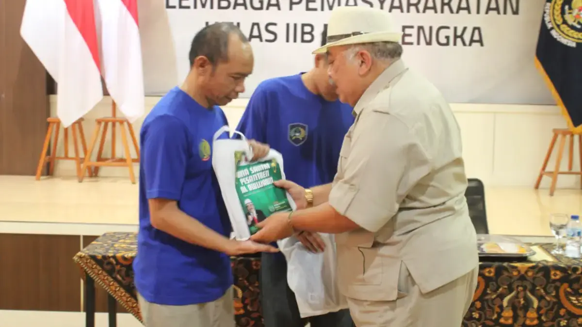 Dukung Pembinaan Kepribadian, Anggota DPR RI Salurkan Paket Sarana Ibadah ke Lapas Majalengka