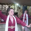 Berbagai kegiatan pembelajaran diselenggarakan, di antaranya pelatihan tari tradisional dan pelatihan memainka