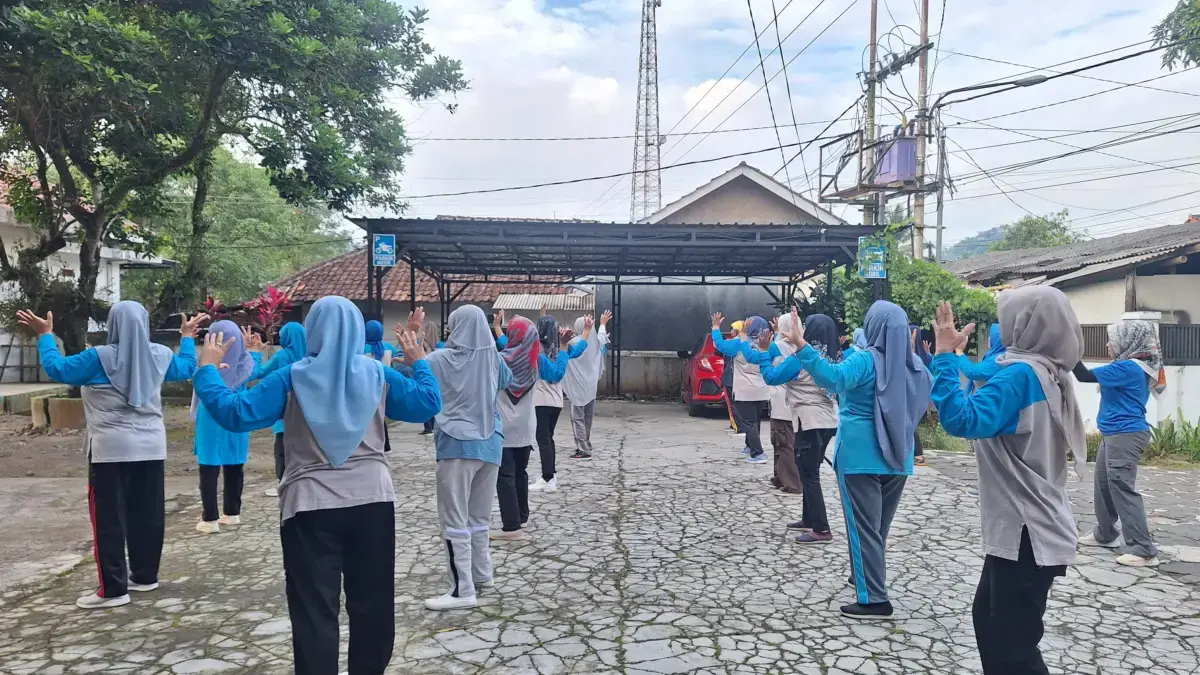 Bugar Bersama Komunitas Dania Bugar Bersama Komunitas Dania