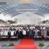 Mentri Nusron Serahkan 1000 Lebih Sertifikat Tanah Wakaf Dalam ICOP 2026 .