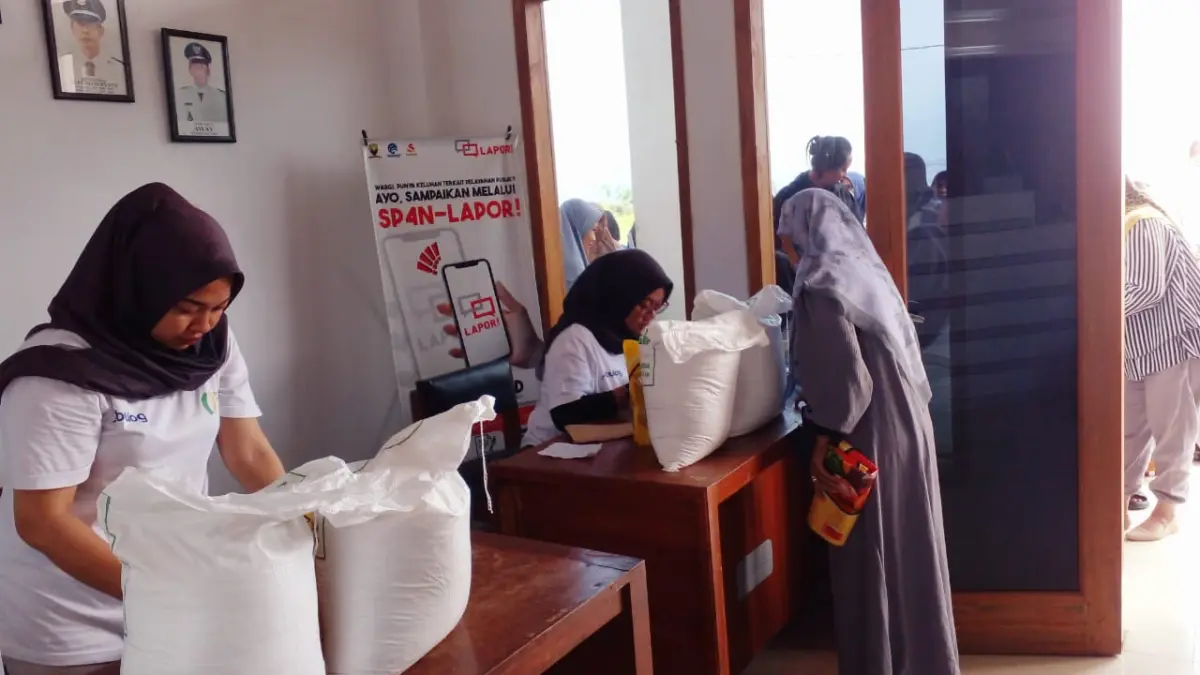 Pemdes Mekarjaya Salurkan Bantuan Pangan Pemdes Mekarjaya Salurkan Bantuan Pangan