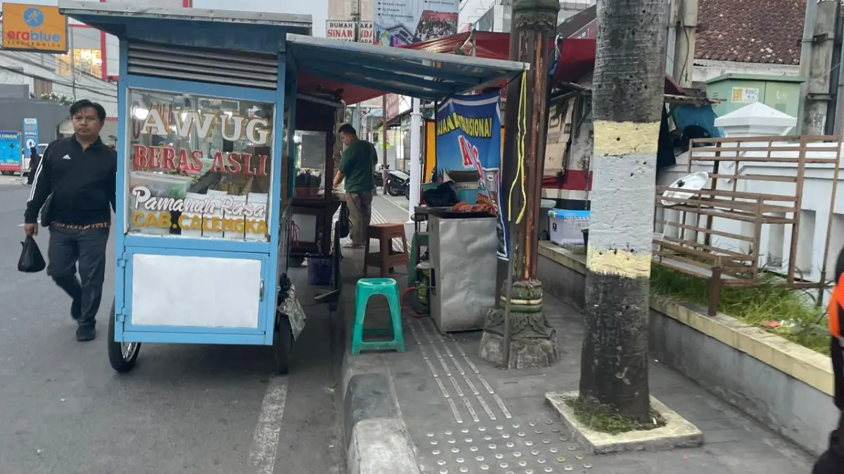 rotoar Beralih Fungsi, Hak Pejalan Kaki di Sumedang Kian Tergerus