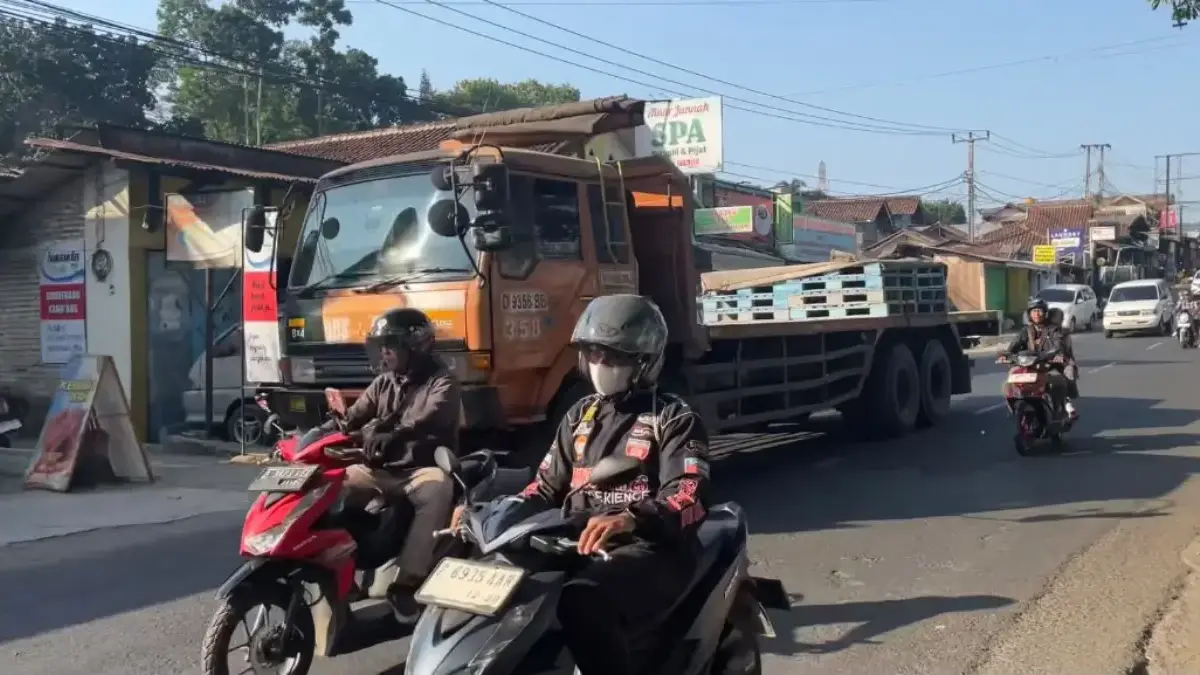 truk sumbu sumedang