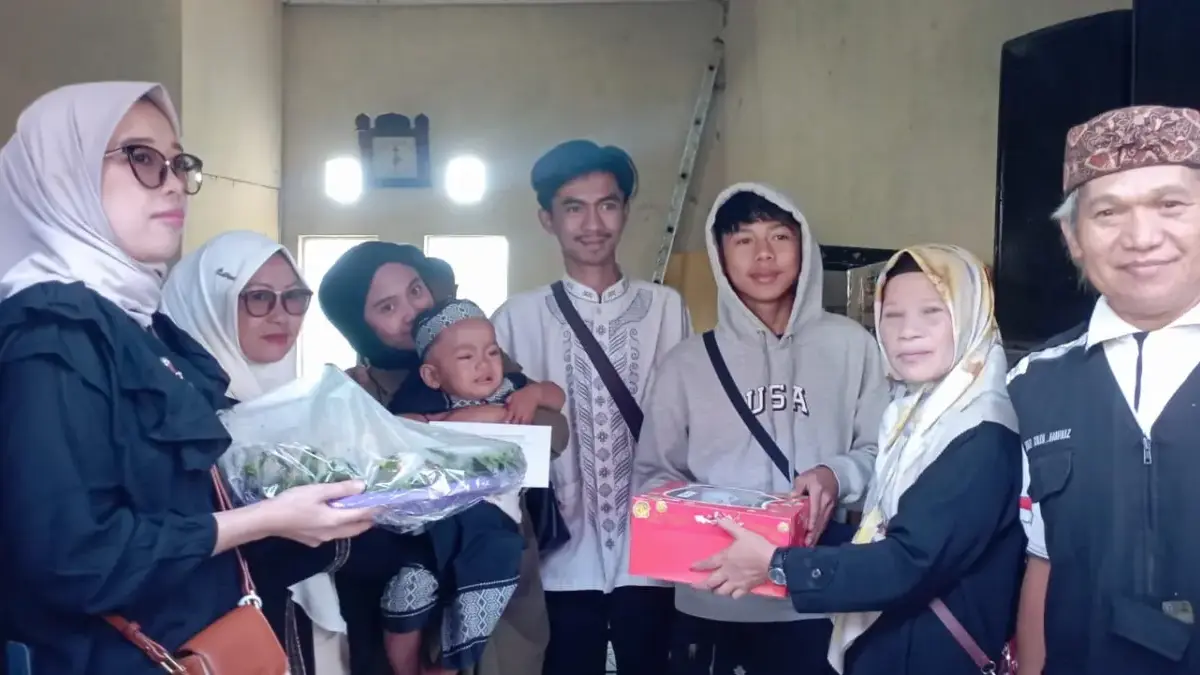 Milangkala Satu Dekade, Komunitas Asep Asep Sumedang Berbagi Kebahagiaan Khitanan massal, bakti sosial dan pentas seni, mewarnai acara HUT ke-10 Komunitas Asep Asep (KAA) Kabupaten Su