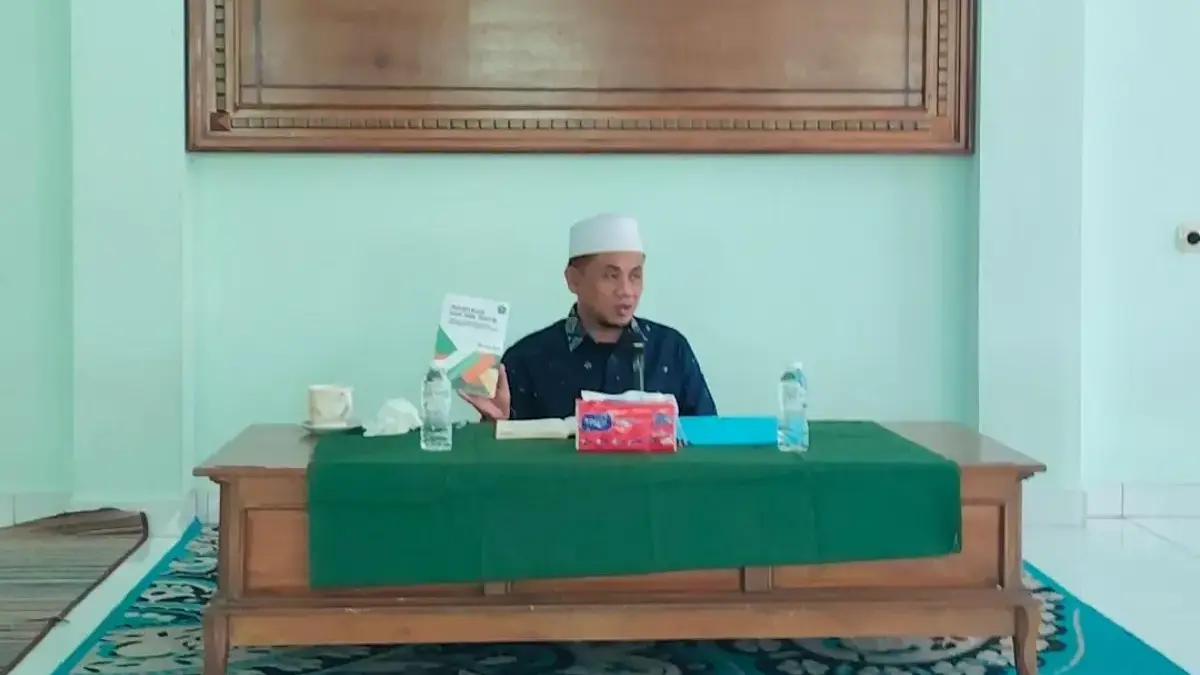 Guru Al-Hikam Harus Jadi Teladan, KH Sa'dulloh: Jangan Hanya Mengajar Lalu Pulang Menunggu Gaji Guru Al-Hikam Harus Jadi Teladan, KH Sa\'dulloh: Jangan Hanya Mengajar Lalu Pulang Menunggu Gaji