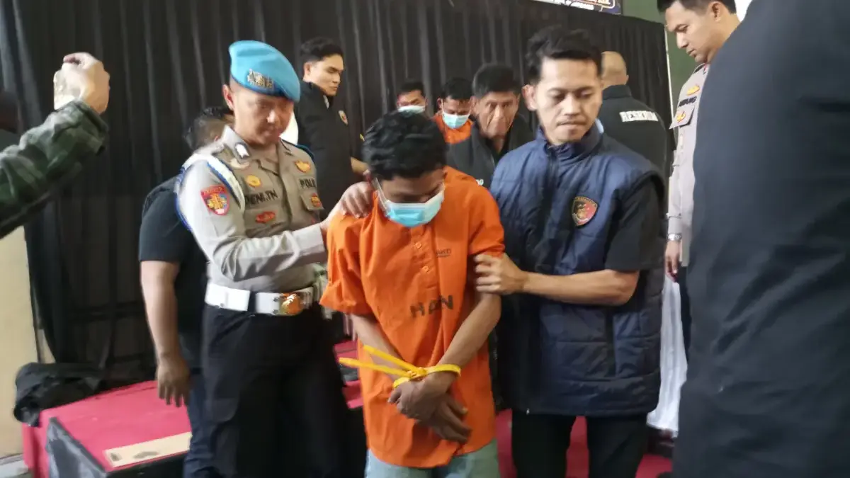 Komplotan Begal tak berkutik saat digelandang kr ruang tahanan Mapolres Sumedang, Jumat (24/7).