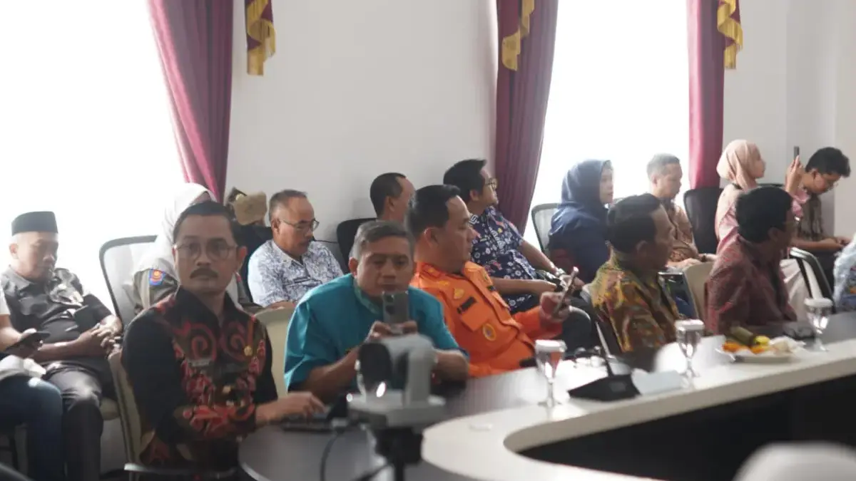 Tunjukkan Bukti Pembangunan Berbasis Data di Hadapan Tim Penilai PPD Nasional Pemerintah Kabupaten Sumedang mengikuti Penilaian Tahap II Wawancara dan Verifikasi Penghargaan Pembangunan D