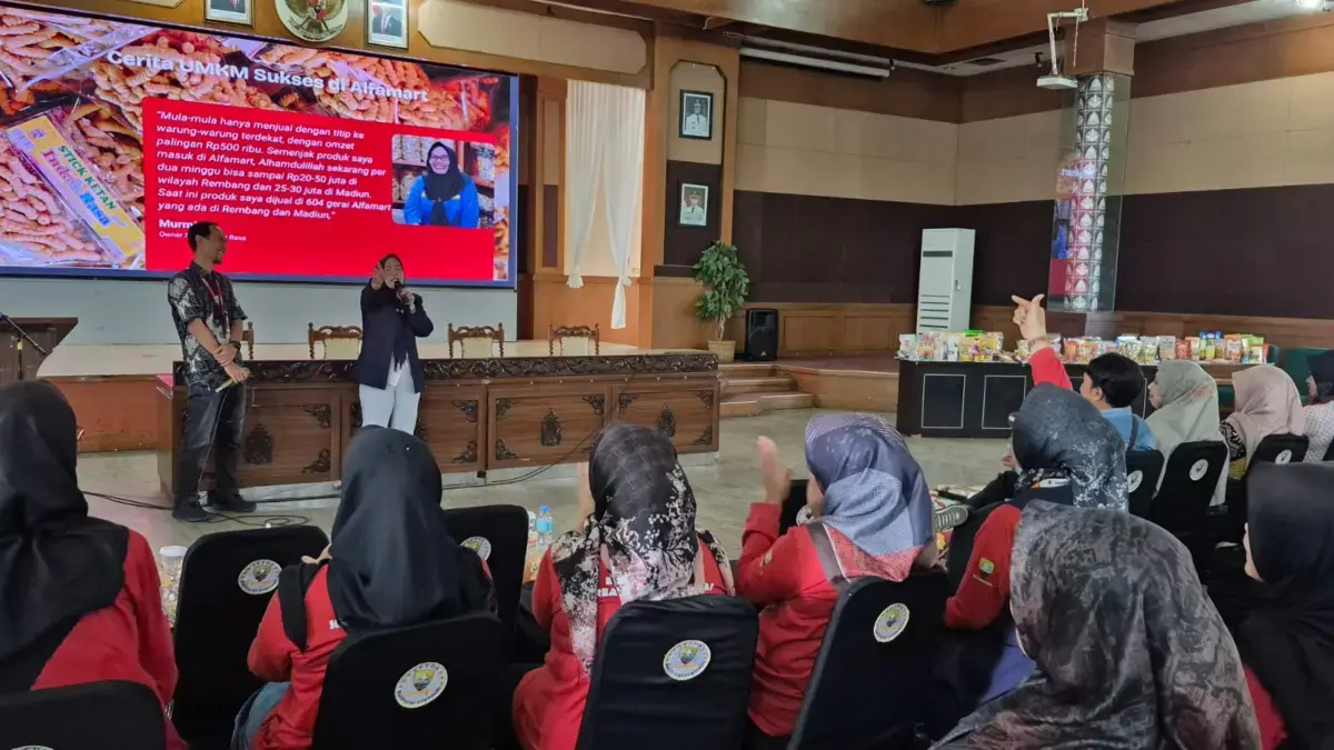 Dorong UMKM Naik Kelas, Alfamrt Gelar Kurasi Produk Lokal Sumedang Pemerintah Kabupaten Sumedang melalui Dinas Koperasi Usaha Kecil Menengah Perdagangan Perindustrian (DKUKMPP)