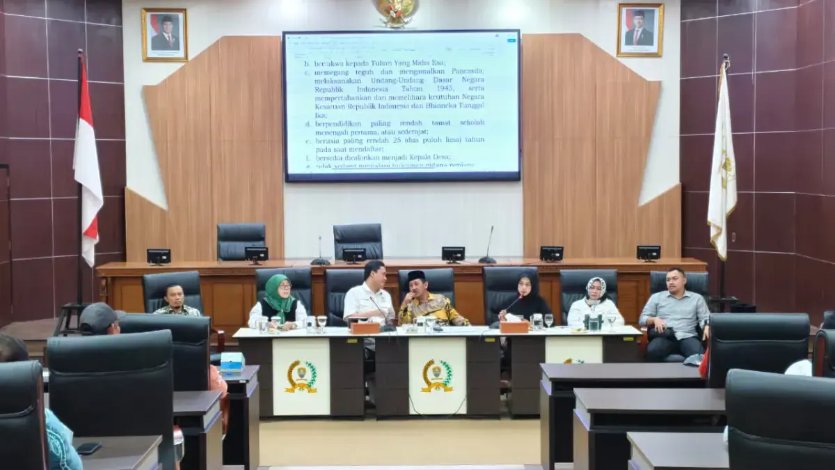 Ketua Fraksi PPP DPRD Kabupaten Sumedang Hadiri Public Hearing Raperda Pemilihan Kepala Desa Ketua Fraksi Partai Persatuan Pembangunan (PPP) DPRD Kabupaten Sumedang, Ekky Ahmad Muzaki Ramdhani, S.H., men