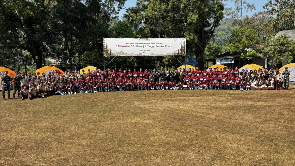 MPLS SMA IT Insan Sejahtera Perkuat Karakter Siswa MPLS SMA IT Insan Sejahtera Perkuat Karakter Siswa