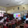 "Jangan Panik, Lindungi Kepala!" Begini Aksi Seru Dosen dan Mahasiswa UPI Kampus Sumedang Latih Anak SD Hadapi