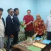 Sekretaris Umum PWI Jawa Barat yang juga Pemimpin Redaksi Inilah Koran, Tantan Sulthon Bukhawan, resmi mendaft