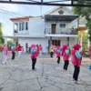 Ibu-ibu Komunitas Dania