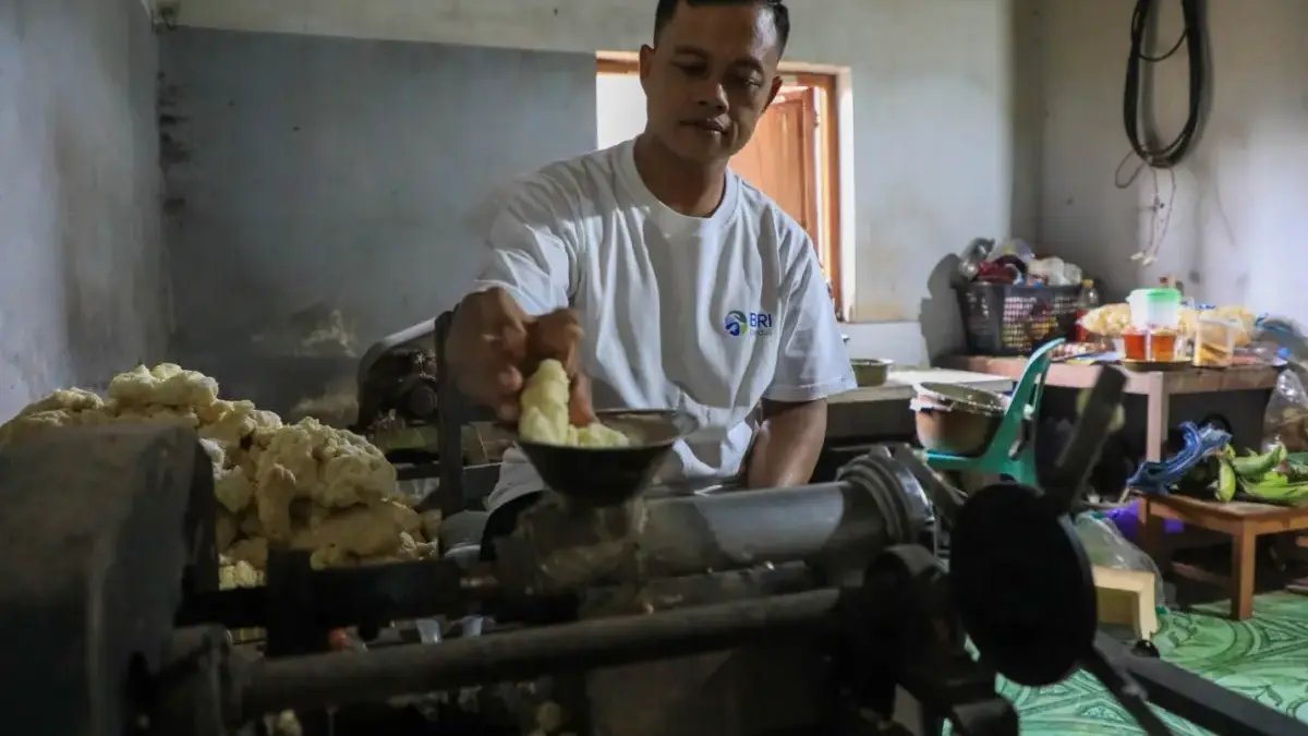 Momentum Hari UMKM Nasional, BRI Peduli Dorong Penguatan UMKM melalui Pendampingan di Desa Brilian Momentum Hari UMKM Nasional, BRI Peduli Dorong Penguatan UMKM melalui Pendampingan di Desa Brilian
