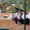 Untuk pertama kalinya dalam sejarah, upacara detik-detik Proklamasi Kemerdekaan RI digelar di tingkat RW.