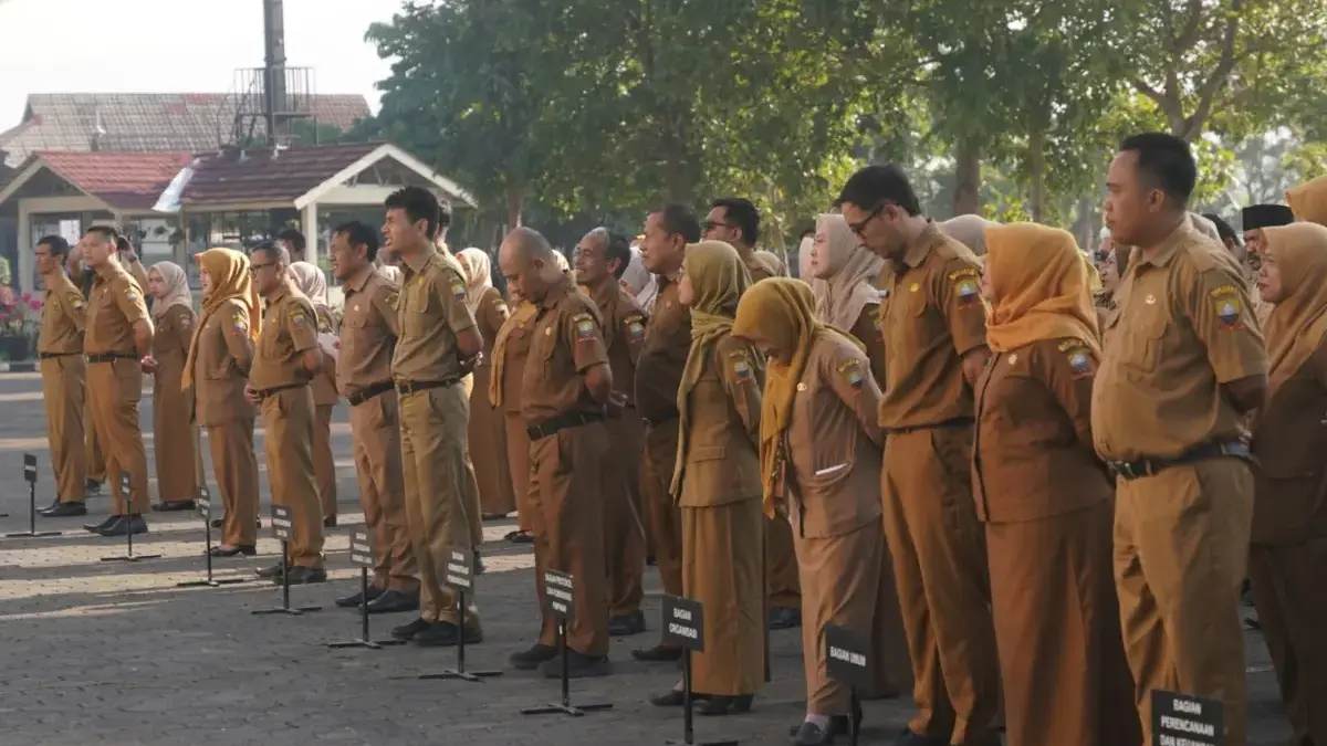 Budi Rahman Tegaskan Peran Strategis ASN: Fokus Entaskan Kemiskinan dan Perkuat PAD Budi Rahman Tegaskan Peran Strategis ASN: Fokus Entaskan Kemiskinan dan Perkuat PAD