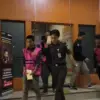 Kejaksaan Negeri (Kejari) Purwakarta menetapkan tiga tersangka dugaan tindak pidana korupsi penyalahgunaan fas
