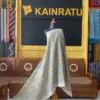 Berangkat dari Warisan Keluarga, KAINRATU Kembangkan Tenun Troso Menembus Pasar Global Berkat Rumah BUMN BRI Perjalanan KAINRATU menunjukkan bahwa kekayaan budaya lokal tidak hanya memiliki nilai historis, tetapi juga p