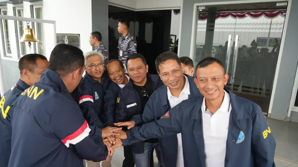 Operasi Gabungan Gagalkan Upaya Penyelundupan 1,3 Ton Ketamine di Perairan Natuna Badan Narkotika Nasional (BNN) bersama Bea dan Cukai, TNI Angkatan Laut, Bareskrim Polri, Badan Intelijen Nega