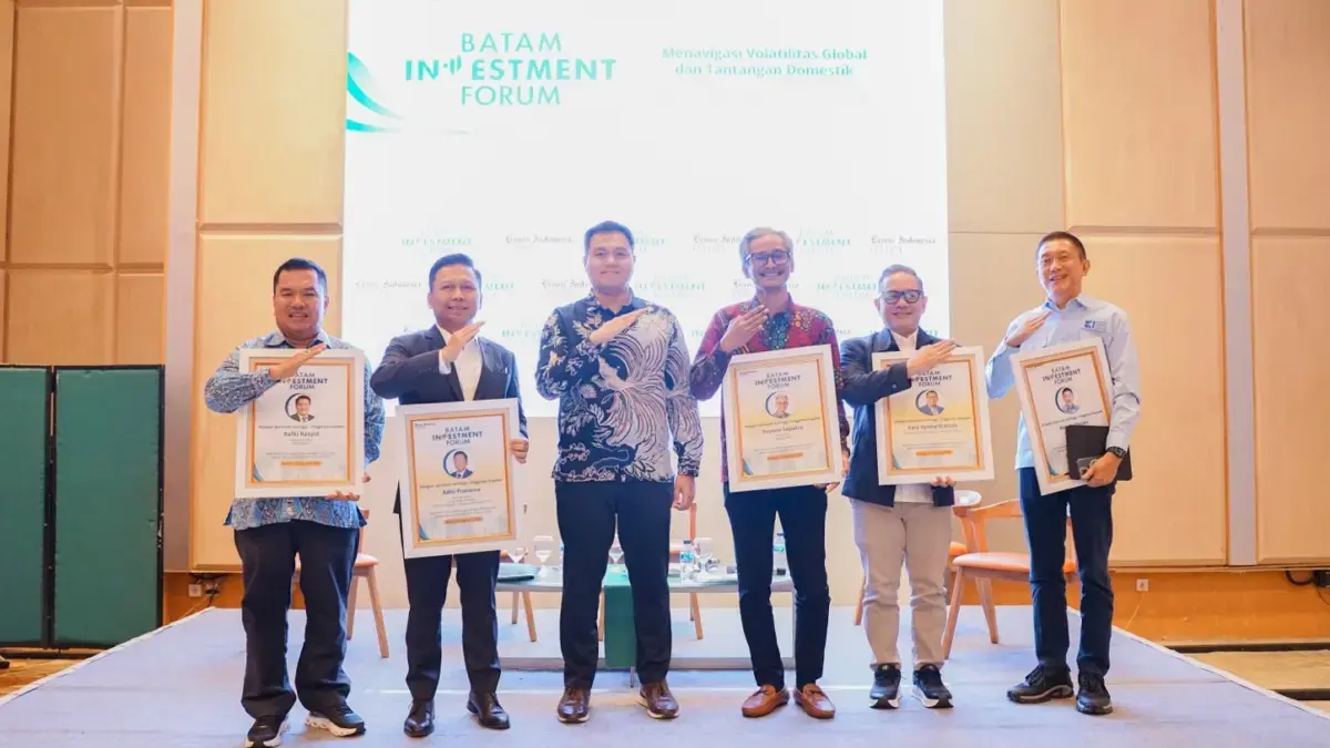 BRI Perkuat Ekosistem Investasi Kawasan Industri Batam, Hadirkan Solusi Terintegrasi bagi Investor dan Pelaku PT Bank Rakyat Indonesia (Persero) Tbk atau BRI terus memperkuat perannya dalam mendukung pertumbuhan investa