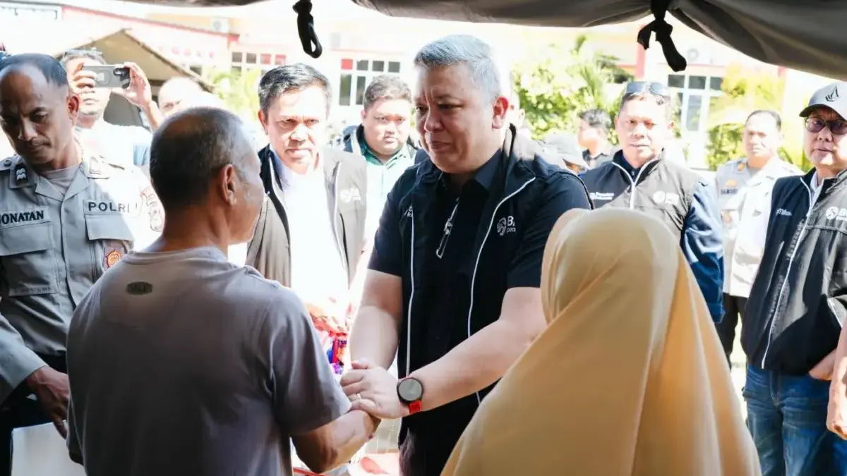 BRI Peduli Bangun 3 Posko Logistik dan 1 Dapur Umum di NTT, Direksi BRI Terjun Langsung Pantau Lokasi Bencana BRI Peduli Bangun 3 Posko Logistik dan 1 Dapur Umum di NTT, Direksi BRI Terjun Langsung Pantau Lokasi Bencana