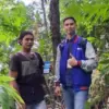 Rutinitas tersebut telah menjadi bagian dari keseharian Randy Wijaya, Mantri BRI Unit Cibinong, Kantor Cabang