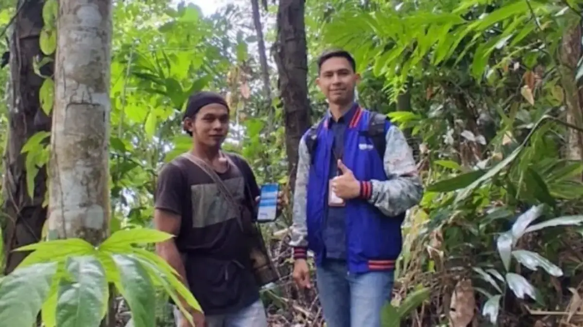 Terobos Kabut dan Jalan Terjal, Mantri BRI Menjaga Asa Pelaku Usaha Cianjur Selatan Rutinitas tersebut telah menjadi bagian dari keseharian Randy Wijaya, Mantri BRI Unit Cibinong, Kantor Cabang
