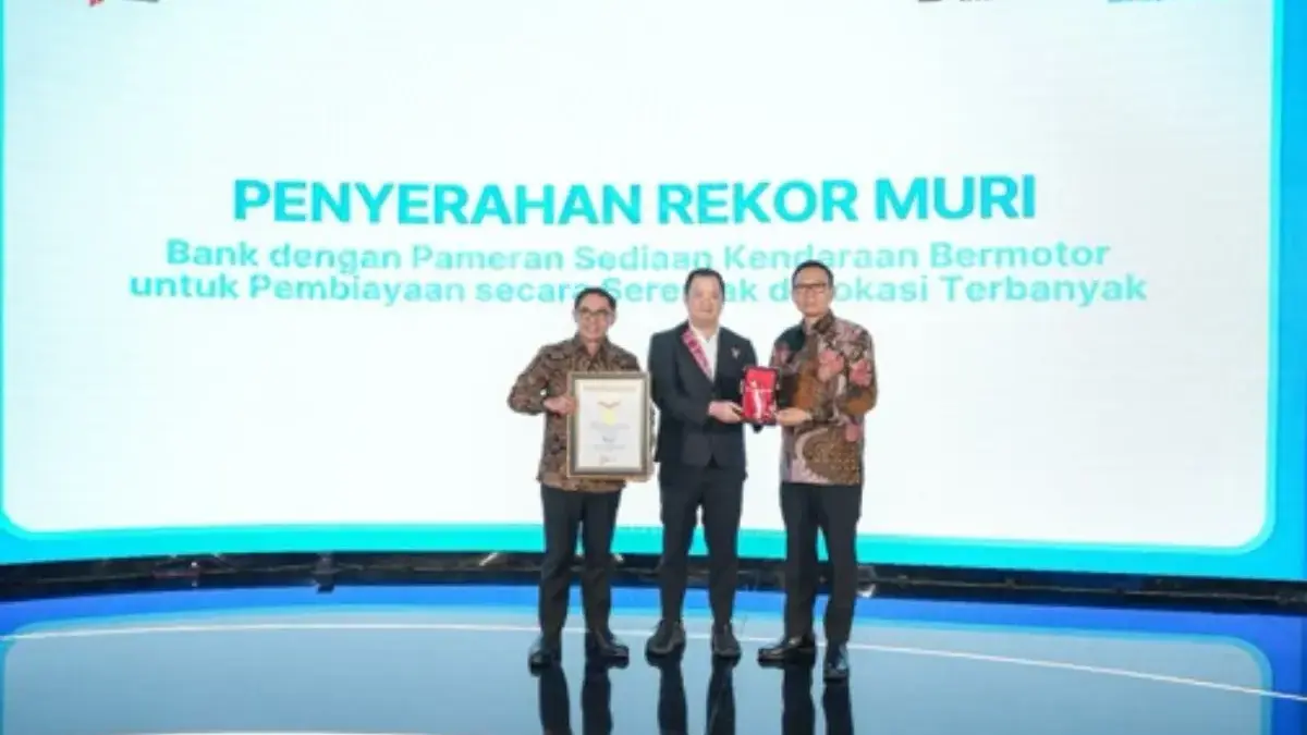 Hadir Serentak di 131 Lokasi dengan Penawaran Menarik, BRI KKB National Expo Torehkan Rekor MURI Hadir Serentak di 131 Lokasi dengan Penawaran Menarik, BRI KKB National Expo Torehkan Rekor MURI