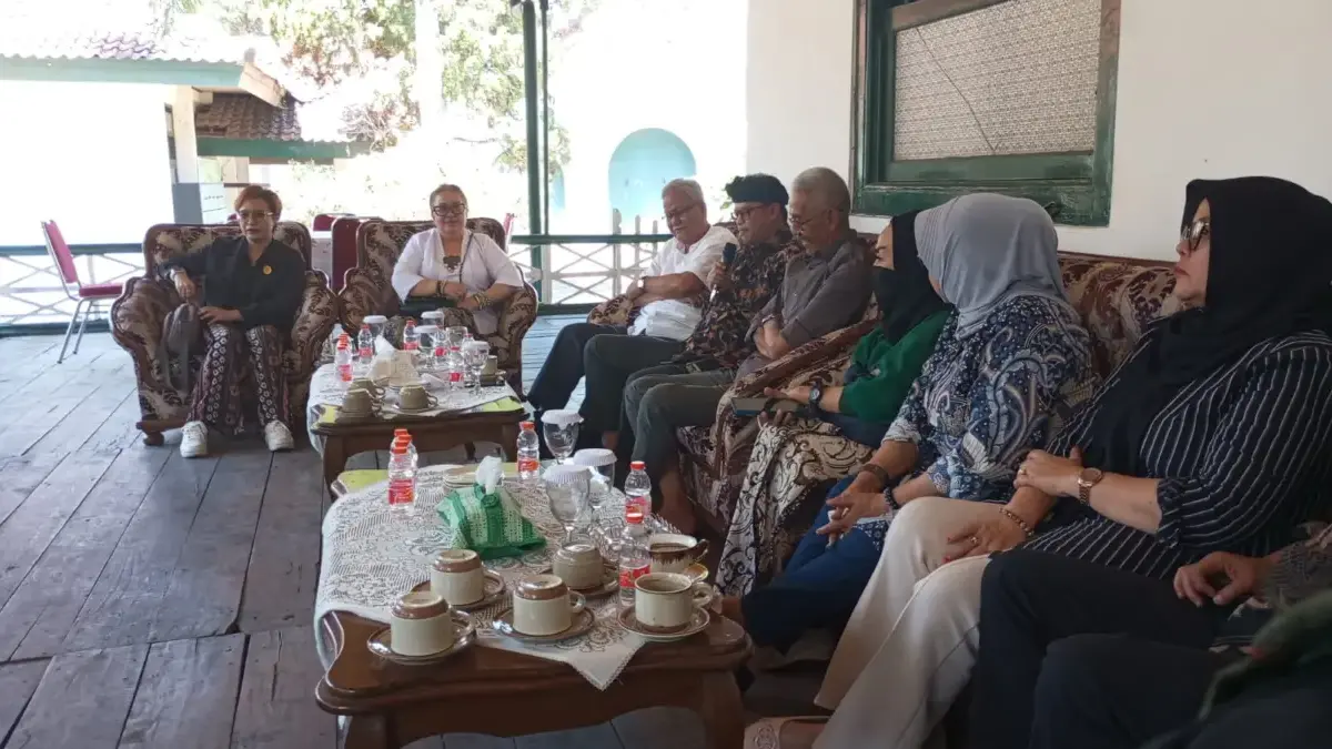Akta YPS No 11 Rontok, Saatnya Keluarga Sumedang Bersatu Akta YPS No 11 Rontok, Saatnya Keluarga Sumedang Bersatu