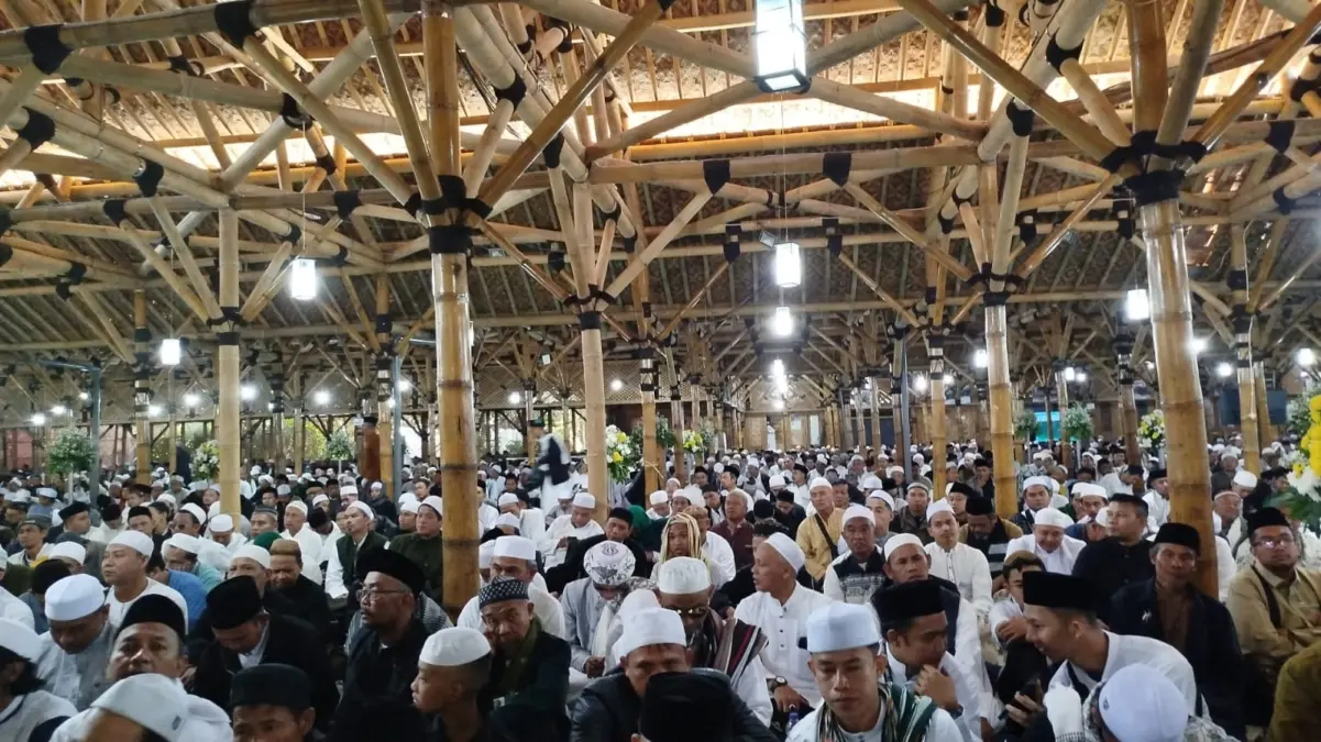 Dari Pamulihan, Doa untuk Rasulullah dan Indonesia, Abuya: Semoga Dijauhkan dari Musibah