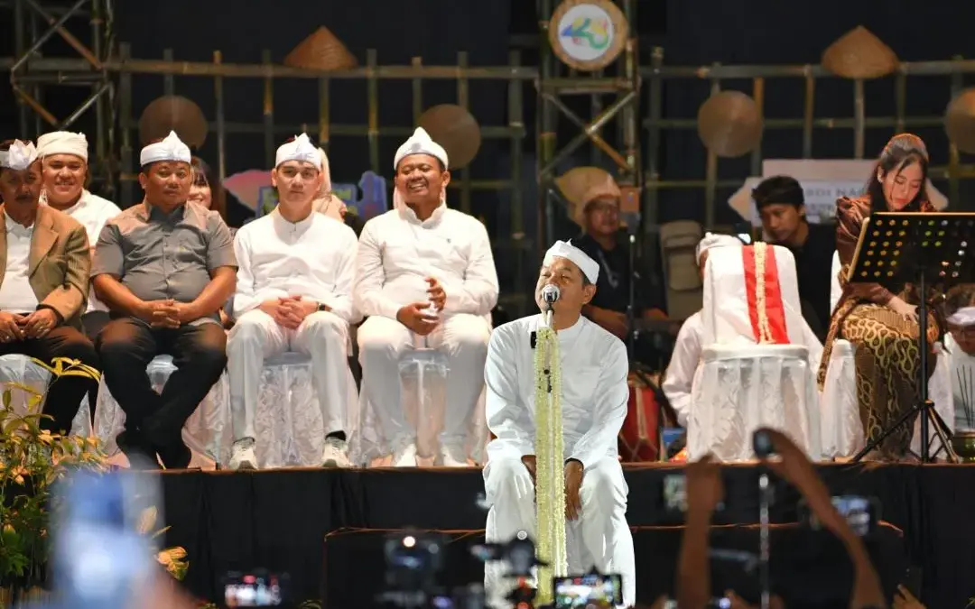 KDM: Tak Ada Pelecehan Polemik Wakil Bupati Sumedang di selesaikan secara Kekeluargaan KDM: Tak Ada Pelecehan Polemik Wakil Bupati Sumedang di selesaikan secara Kekeluargaan