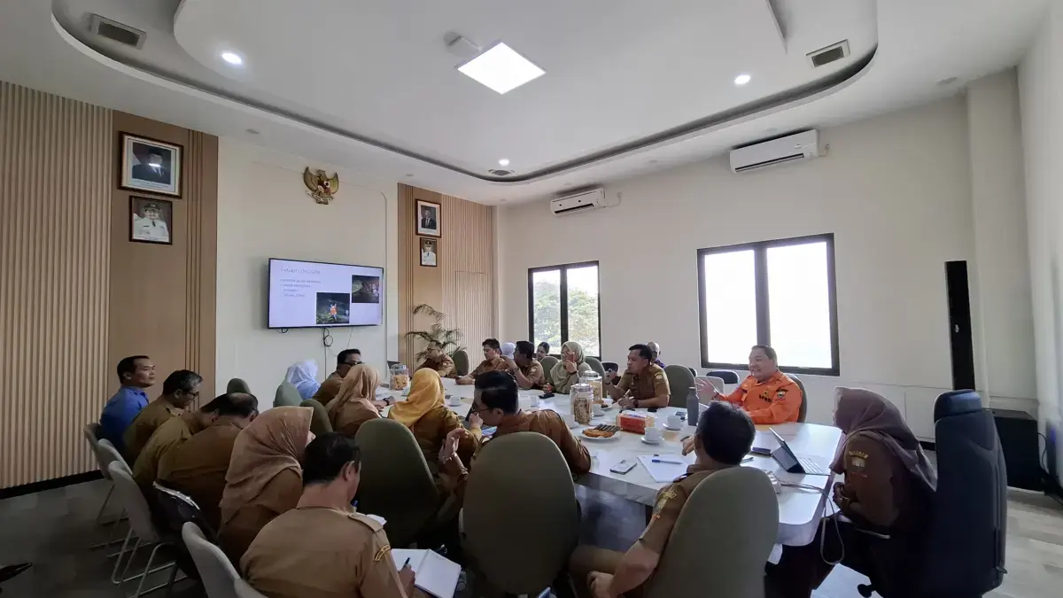 Pemkab Sumedang Perkuat Mitigasi Hadapi Musim Hujan, SKPD Diminta Bergerak Cepat Pemkab Sumedang Perkuat Mitigasi Hadapi Musim Hujan, SKPD Diminta Bergerak Cepat