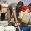 Warga Pasirhuni Dapat Bantuan Air Bersih