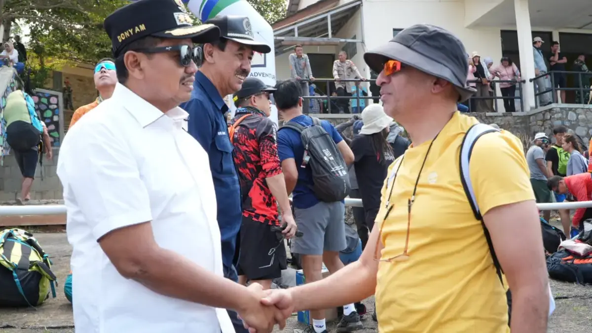 Bupati Dony Monitoring West Java Paragliding Championship di Batudua, Peserta Dubai Puji Sumedang Bupati Dony Monitoring West Java Paragliding Championship di Batudua, Peserta Dubai Puji Sumedang