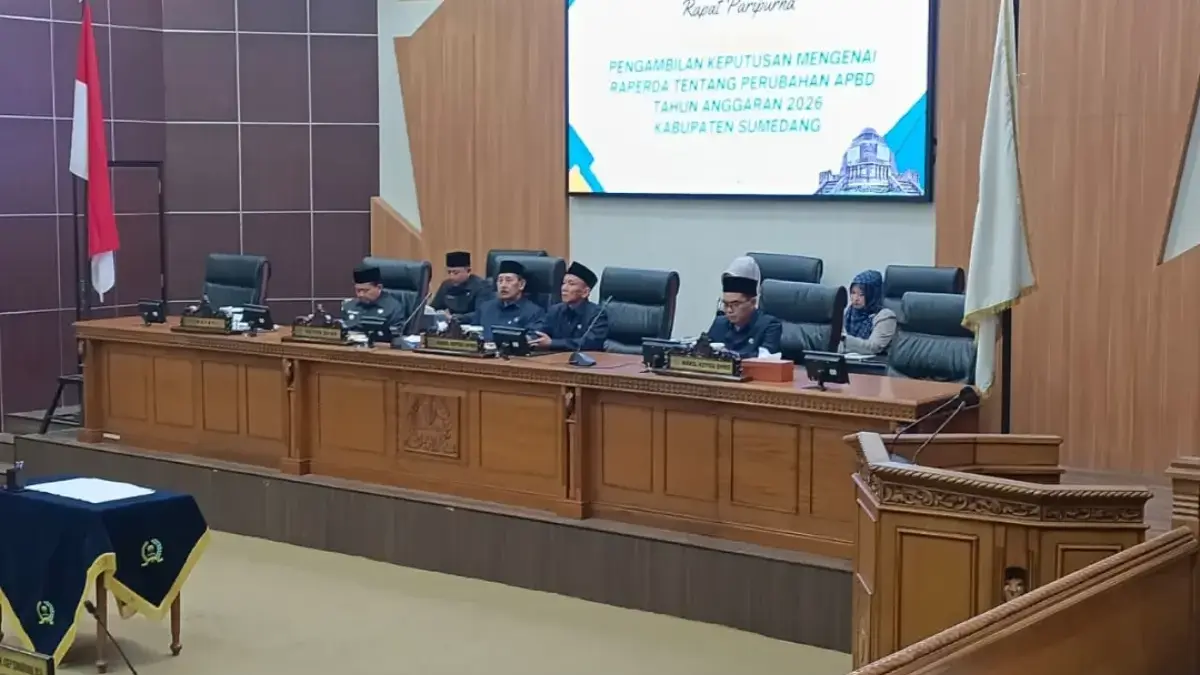 Sahkan Raperda, Ketua DPRD Sumedang Apresiasi Semua Pihak Sahkan Raperda, Ketua DPRD Sumedang Apresiasi Semua Pihak