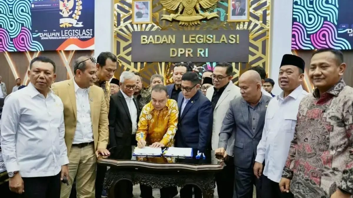 Pembahasan Tingkat I RUU Pengaturan Reforma Agraria Disepakati untuk Dilanjutkan ke Sidang Paripurna Pembahasan Tingkat I RUU Pengaturan Reforma Agraria Disepakati untuk Dilanjutkan ke Sidang Paripurna