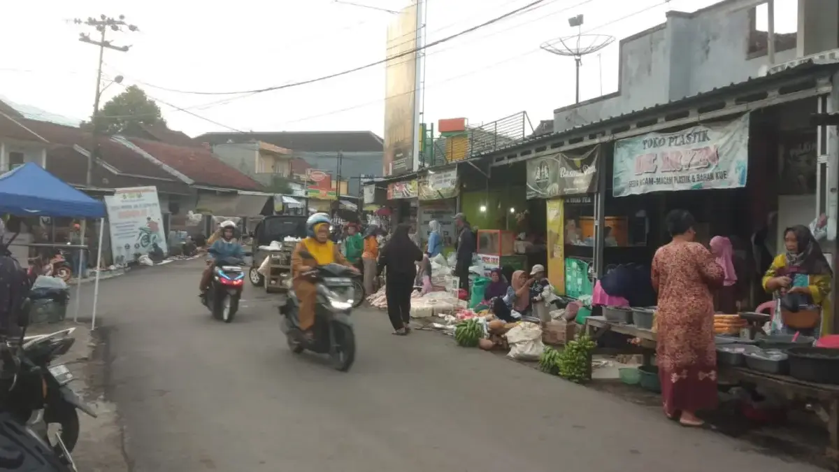 Ayam dan Cabai Kian Mahal Ayam dan Cabai Kian Mahal