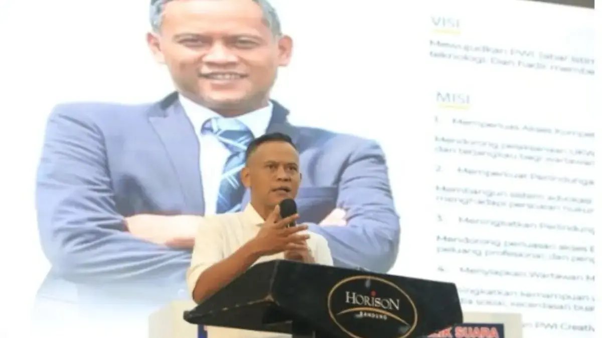 Ngaku Wartawan, Datang ke Sekolah Ngamuk-ngamuk Ala Bang jago, Tantan: Kami Dukung APH, Silakan Proses Persatuan Wartawan Indonesia (PWI) Jawa Barat mengecam keras aksi seorang oknum yang mengaku wartawan dan meng