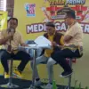 Hari Pelanggan Nasional menjadi momentum Adira Finance mendekatkan diri dengan konsumen.