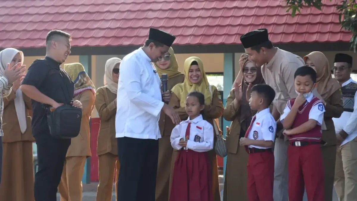 Revitalisasi SDN Cikareo ll, Bupati Sumedang Pastikan Fasilitas Belajar Nyaman SDN Cikareo II Direvitalisasi, Bupati Sumedang Pastikan Fasilitas Belajar Makin Nyaman SD Negeri Cikareo II,