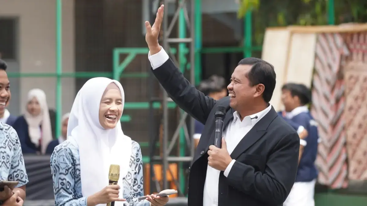 HUT ke-68 Smansa, Dony Bekali Siswa Empat Modal Sukses