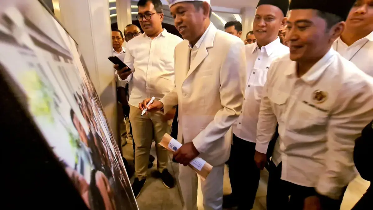 Independensi Wartawan Tidak Boleh Terganggu Kepentingan, KDM: Informasi Harus Akurat Gubernur Jawa Barat, Dedi Mulyadi mengingatkan insan pers agar tetap menjadi penjaga kebenaran informasi di te