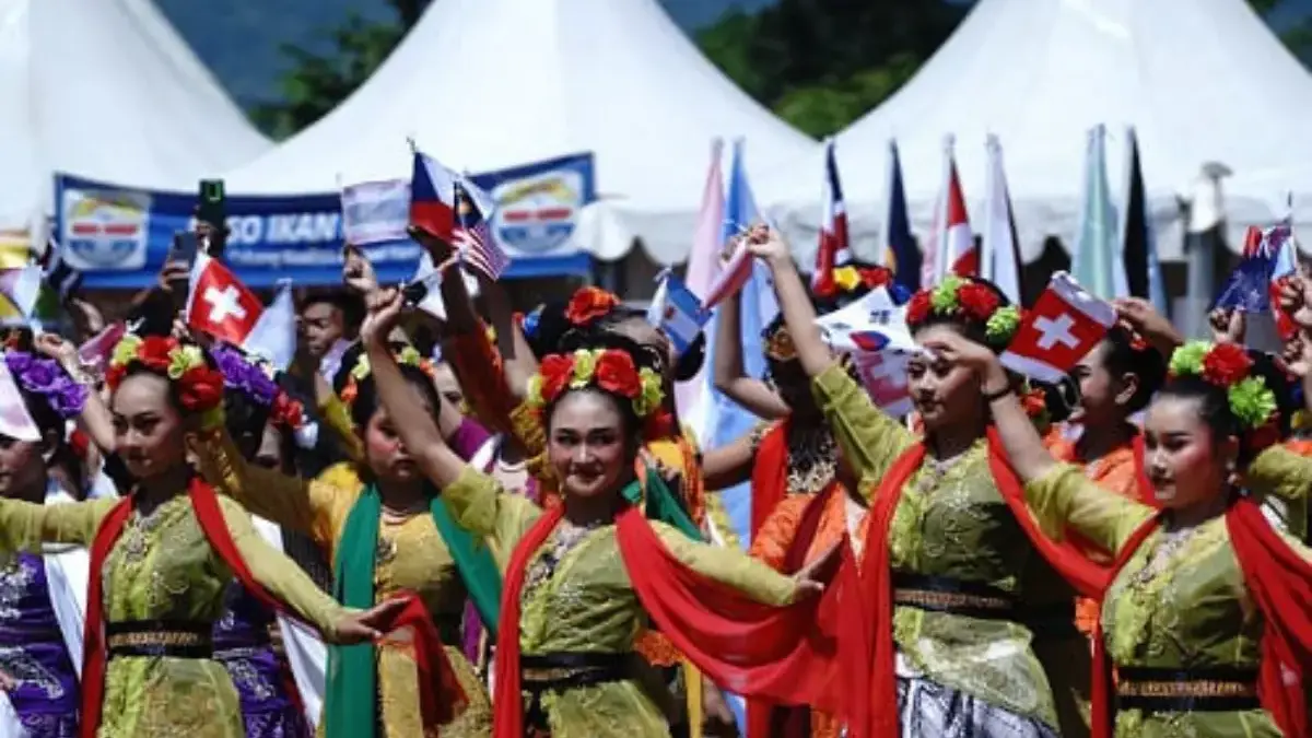 Geoteater Rancakalong dan Nafas Panjang Budaya Sumedang Geoteater Rancakalong dan Nafas Panjang Budaya Sumedang